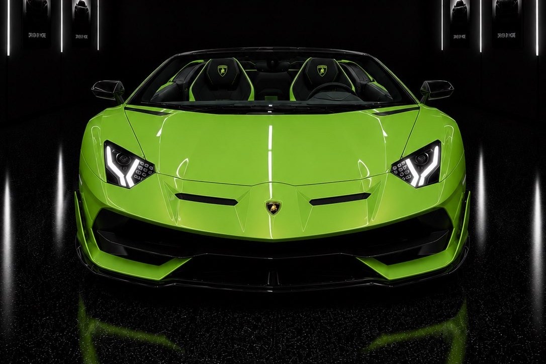 Lamborghini Aventador SVJ Roadster — photo 1